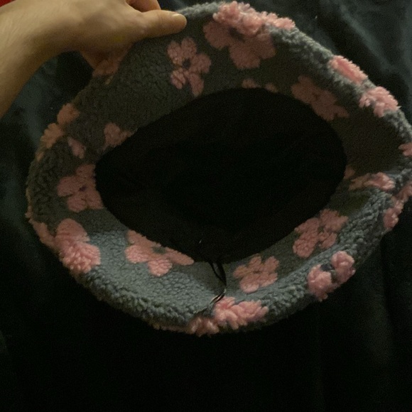 Floral bucket hat - Picture 2 of 2